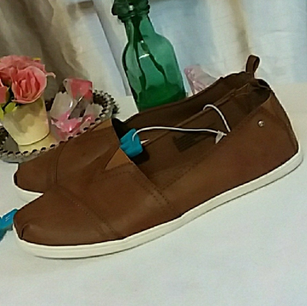Mad Love Flats